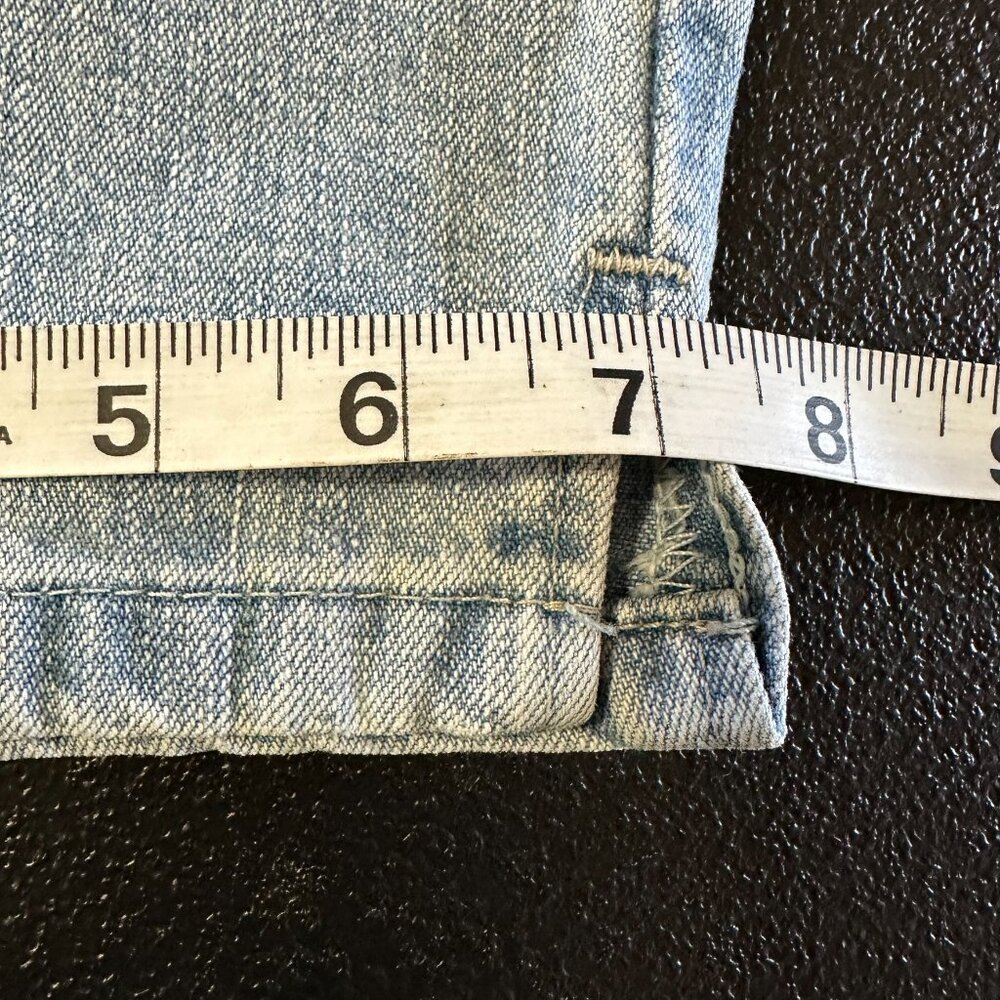 Lee Riders Capri Jean Size 10 Med Fits more like Size 8 Light Blue Wash Denim - Picture 12 of 13